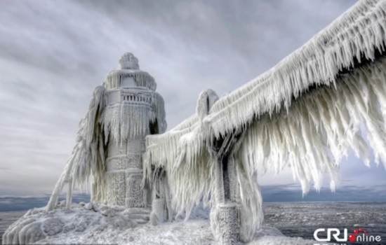 图:暴风雪席卷美国后现电影场景 宛若《后天》