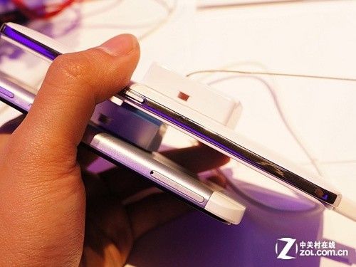 5410��������800 Grand SII TD/LTE��Ա� 