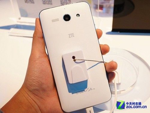 5410��������800 Grand SII TD/LTE��Ա� 