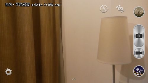 ���չ���������