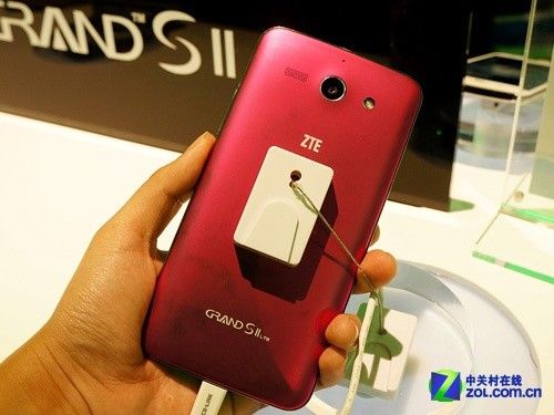 5410��������800 Grand SII TD/LTE��Ա� 
