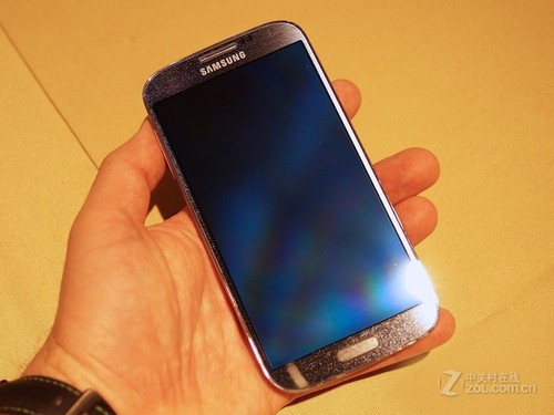 年底报冰点价 三星GALAXY S4仅售2707
