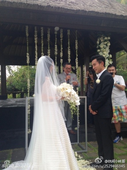杨幂婚礼婚纱_杨幂婚纱(2)