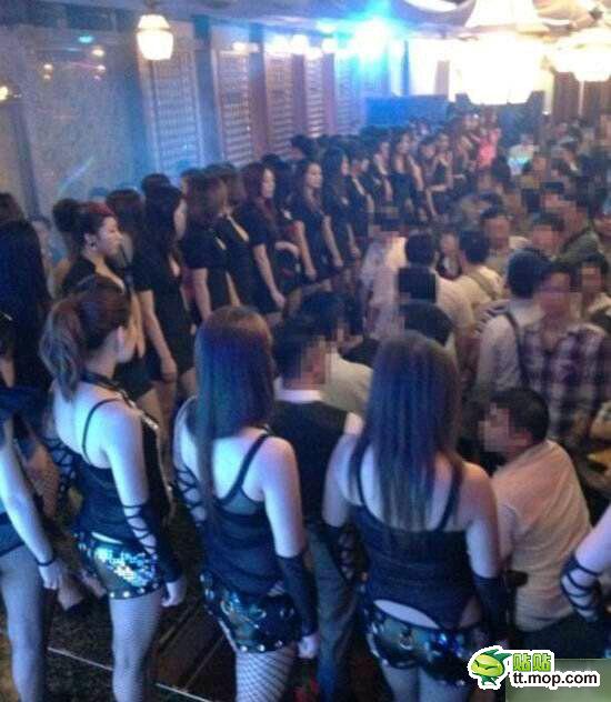训,她们也叫技师,职责就是为男性顾客提供性<em>服务</em>