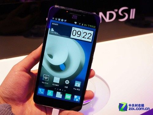5410��������800 Grand SII TD/LTE��Ա� 