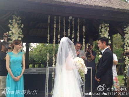 杨幂婚礼婚纱_杨幂婚纱(2)