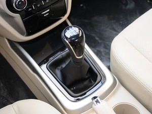 �������������ݶ�2013�� 1.6L �ֶ������ ��V
