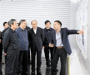 马凯在深圳考察节能与新能源汽车产业发展情况