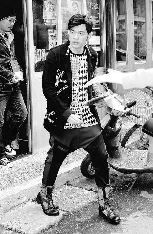 周杰伦死口不认昆凌地位 坦言:尽量36岁前结婚