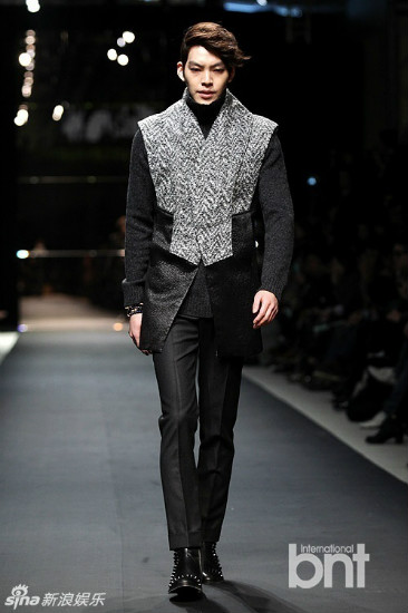 韩国男神的麻豆前世:金宇彬演绎病态美 李准