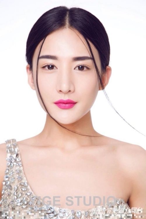 最美伪娘小灿似神仙姐姐 雌雄难辨<em>秒杀女</em>明星