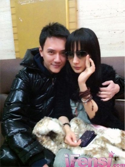 杨幂 刘恺威 婚纱照_杨幂刘恺威婚纱照(3)