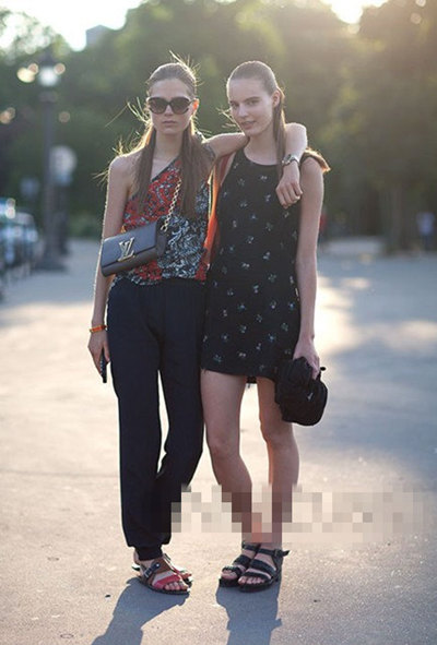  ��ģ�����Ժ�Ӱ ˭������һĿ��Ȼ 