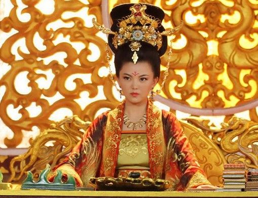 揭秘<em>古代皇帝</em>荒唐后宫:武则天和<em>女儿</em>共用情夫