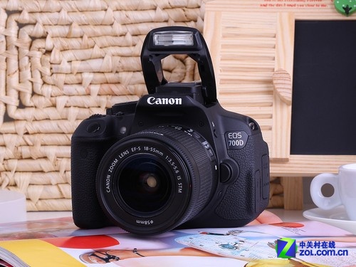 700D