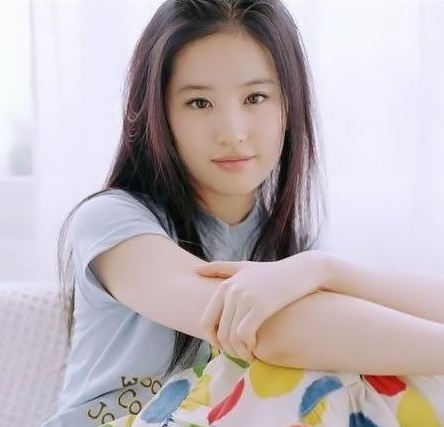 杨幂钟汉良刘亦菲张柏芝 明星回不去惊艳瞬间