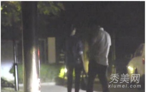 黄秋生否认野战李亚鹏否认新欢 盘点约会被偷