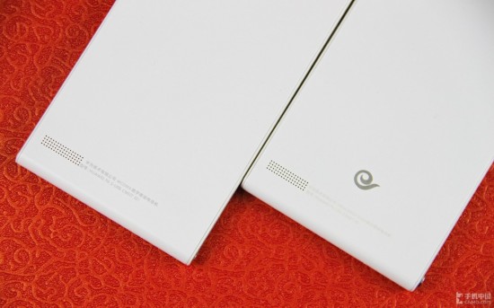 超薄机身金属边框 玫瑰金版华为P6图赏