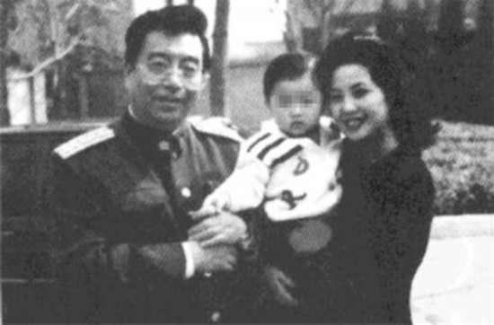 李双江前妻曝光 揭两次婚姻两个儿子
