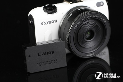 ƶԽС EOS M2 