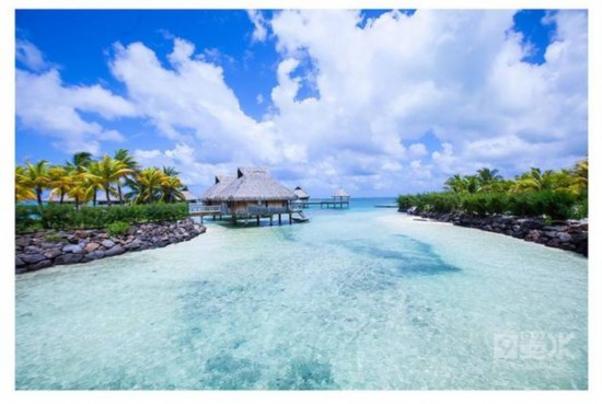 伴郎伴娘团抢镜 陈思诚抢亲公主抱佟丽娅