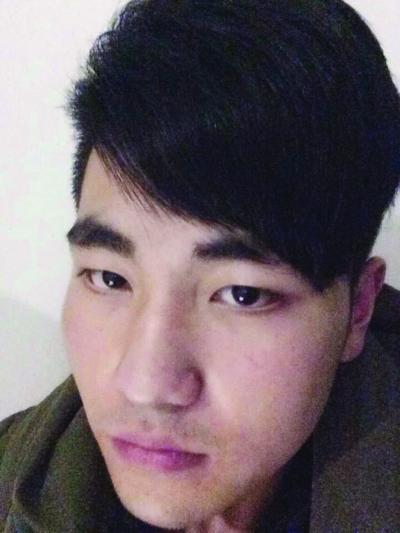 理发小哥晒每日计划表走红 获封最励志