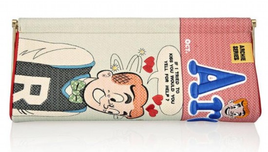 ������Ʒǿ����Ϯ һ���ӱ䳱������