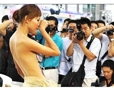 穿着情趣内衣啪_内衣美女(3)