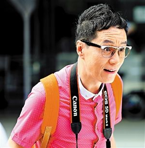 都市情感喜剧《男媒婆》热播 冯远征演土大款