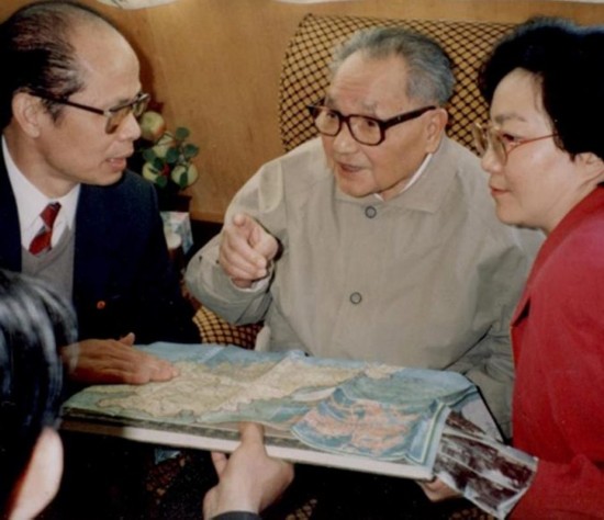 1992年邓小平南巡珍贵历史照片(组图)