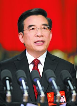 十八大报告人口政策_空军指挥学院用十八大报告激励科研人员创新精神(3)