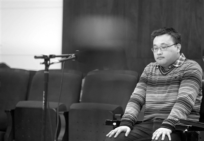 昨日，东城法院，被告人任某在法庭上。 新京报记者 韩萌 摄