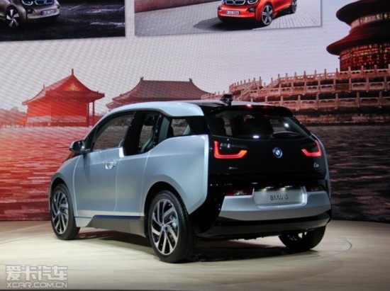 i3