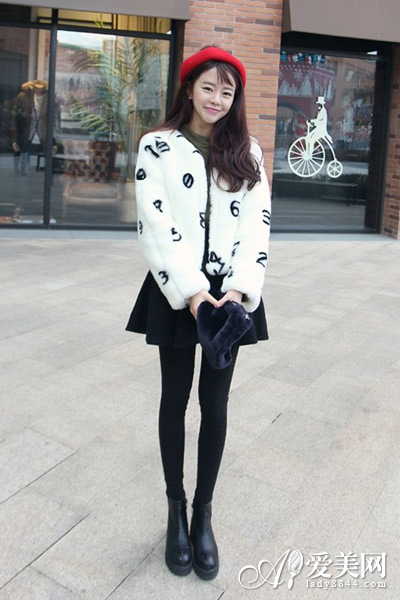 �ϯ̤�j�� �f�t�ɩ|�V�˷sLOOK 
