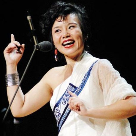 龚琳娜唱神曲《包子铺》:此生只唱老公的歌!【