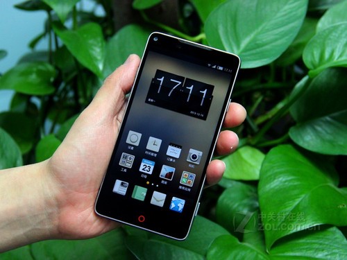 最佳双千手机 nubia Z5S超值促销仅1999