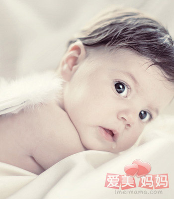 1岁内宝宝适合吃啥水果 苹果香蕉是首选