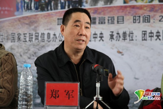 金螳螂老总是谁_螳螂卡通图片(2)