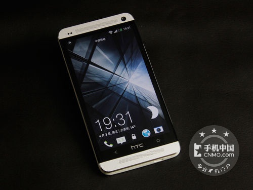 HTC One   4888 