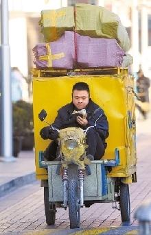 外地人回家过年北京成空城:吃饭都难