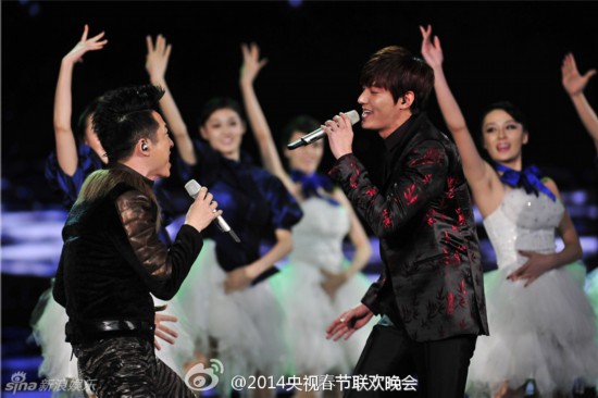 李敏镐首登春晚舞台 与庾澄庆<em>合唱</em>《情非得已