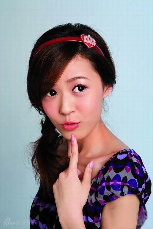 《爱情公寓4》完美收官 胡一菲似洋娃娃诺澜女