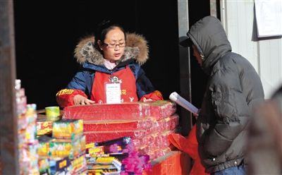 湖南浏阳鞭炮进北京价格涨5倍 出厂5元卖30