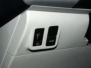 ѩ��������ѩ����ȫ�°�����2014�� 1.6L �ֶ�ʱ����