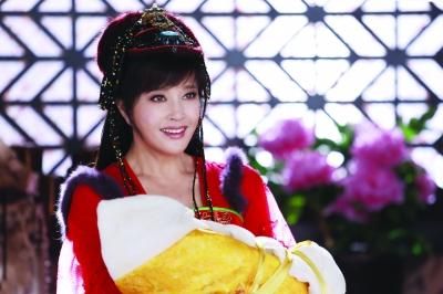 梁咏琪疑自曝怀孕 2014各路明星靠什么上位?