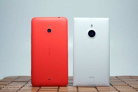 诺基亚新机 Lumia 1320对比1520图集