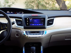 ���ﶫ�籾��ܵ�2013�� 1.8L CVT������ 5��