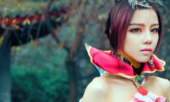 挥剑长舞女王范儿!宅男女神叶梓萱瑶光COS欣