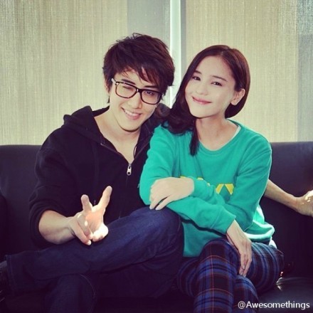 泰版《浪漫满屋》男主Mike爆红 与女主私下暧