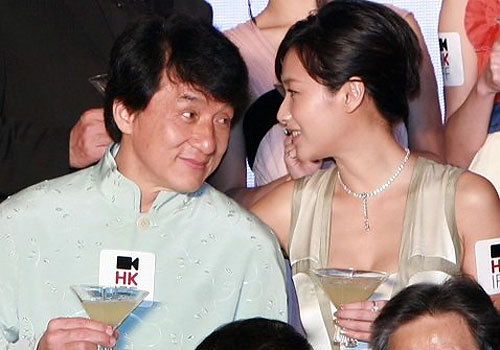 盘点被<em>成龙</em>揽入怀中的20位女星(组图)【5】--河